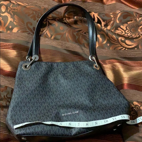 🎉SOLD🎉Michael Kors Bag - Picture 3 of 8